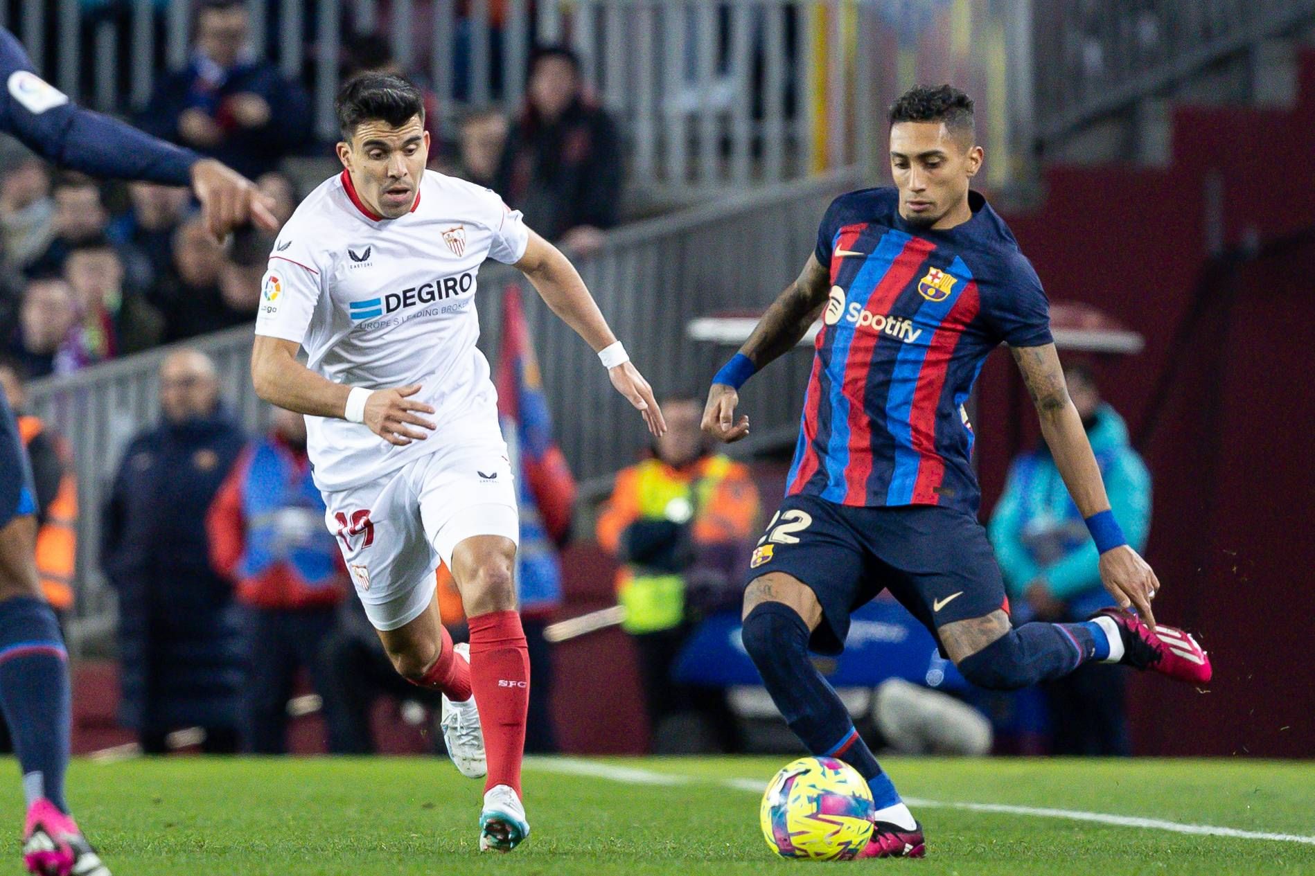  Marcos Acuña, ante el Barça.