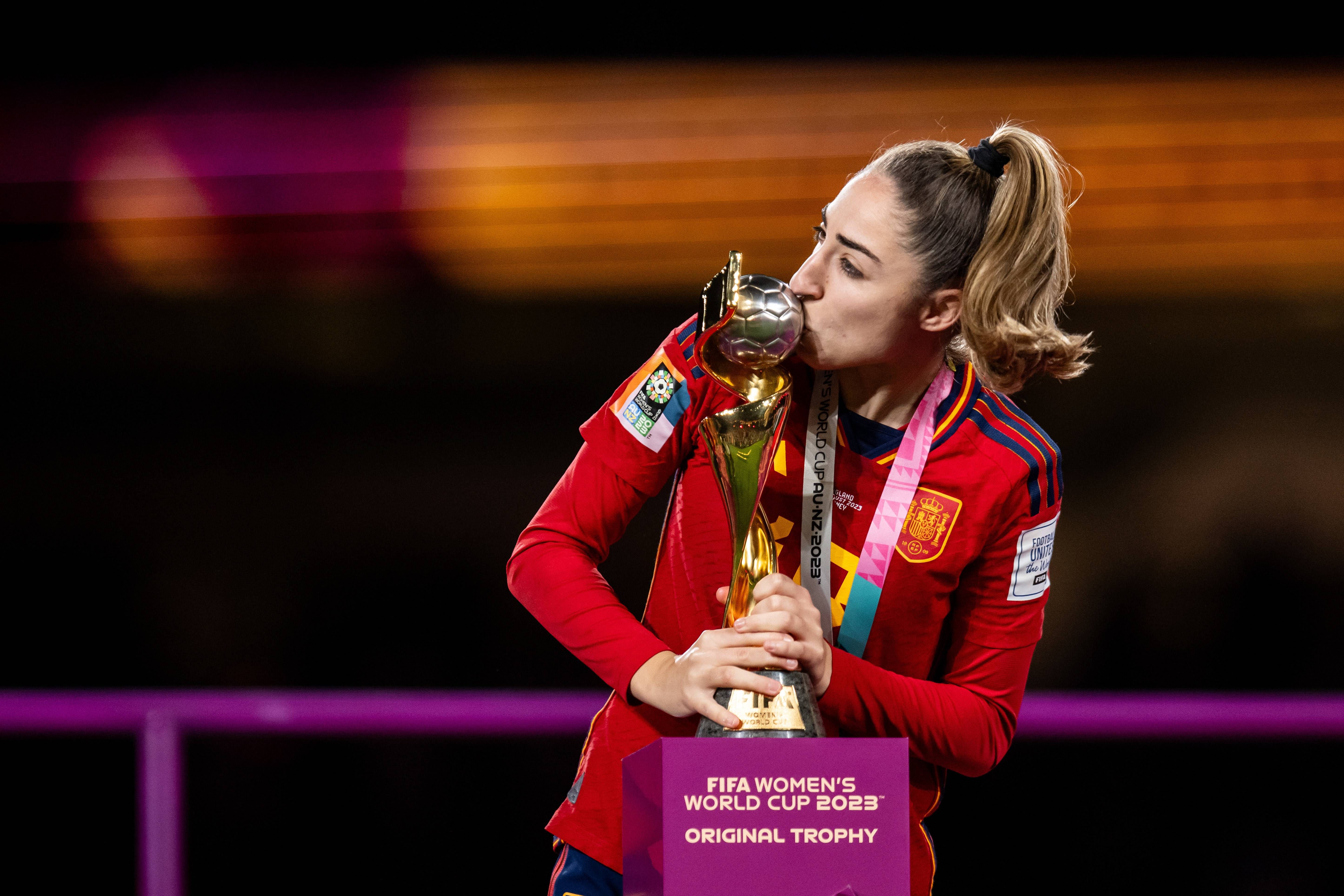  Olga Carmona, campeona del mundo con España.