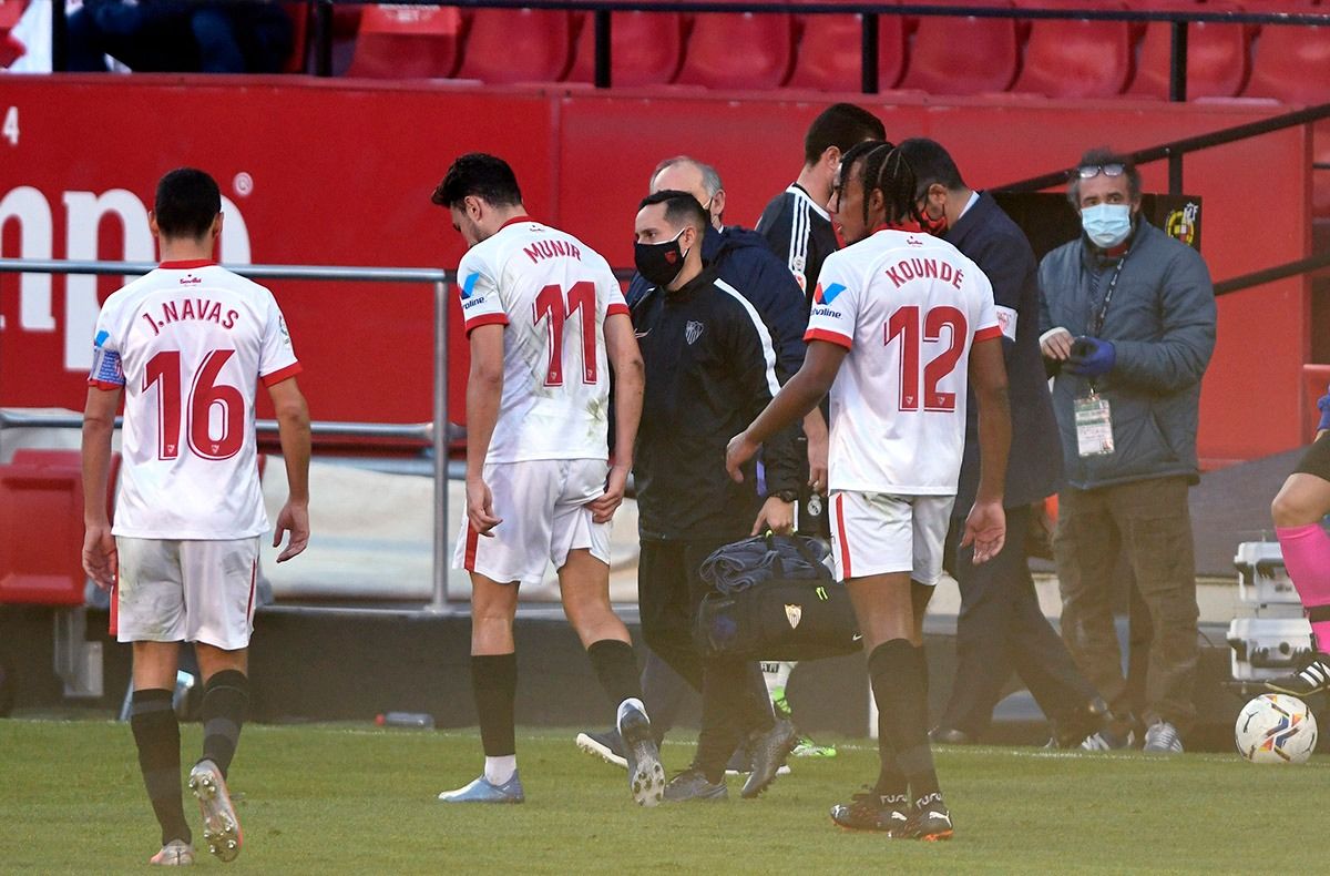  Munir se retira lesionado del Sevilla-Real Madrid.