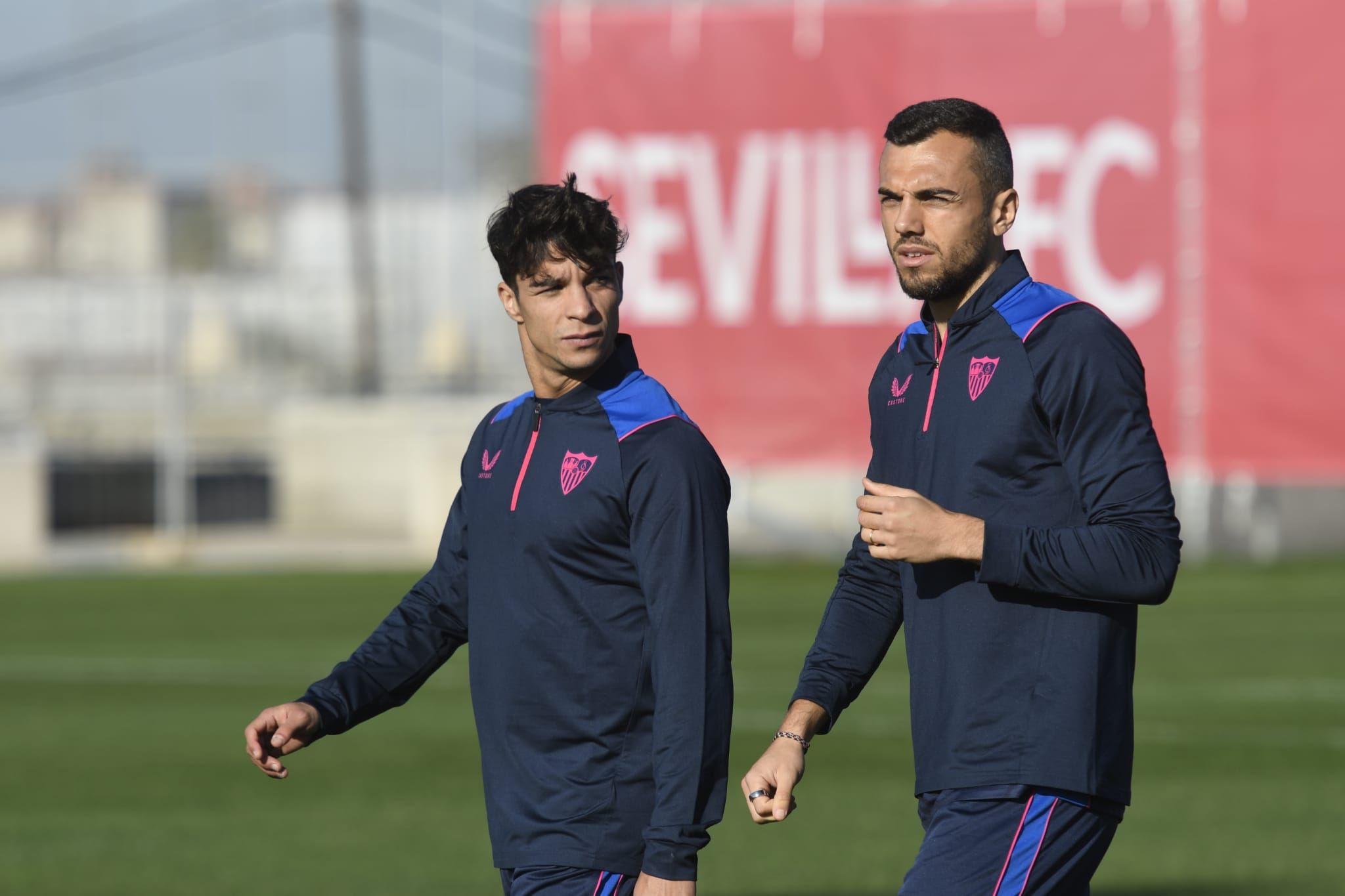  Óliver Torres, novedad en la Lista A del Sevilla para la UEFA, junto a Joan Jordán.