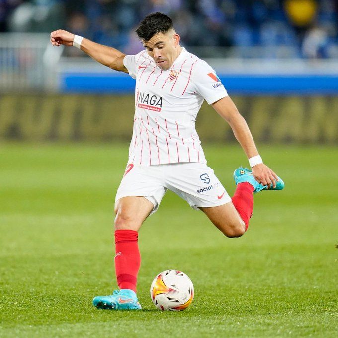  Acuña, ante el Alavés.