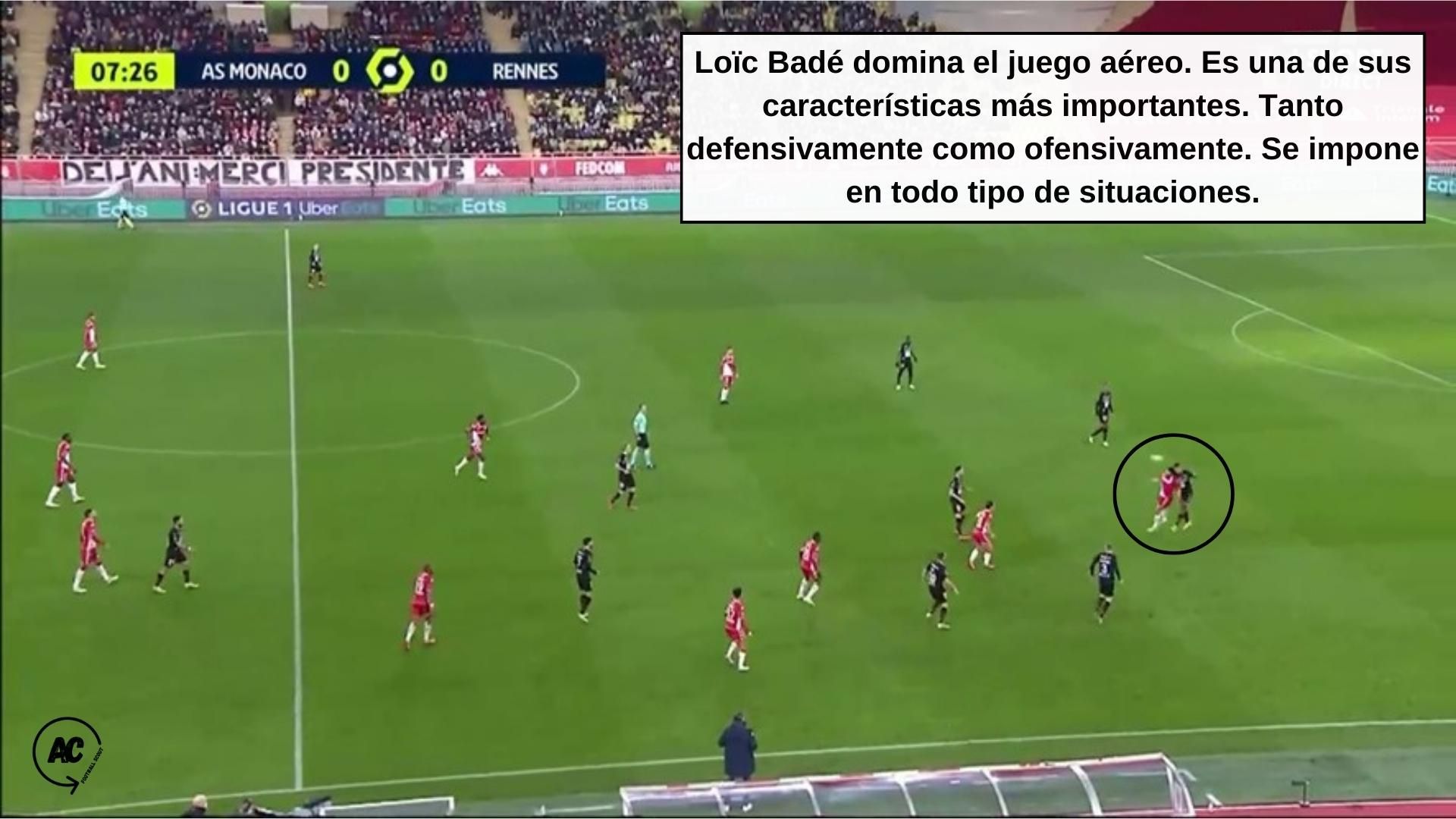 Tiene una tremenda capacidad de salto y de ganar duelos como este.