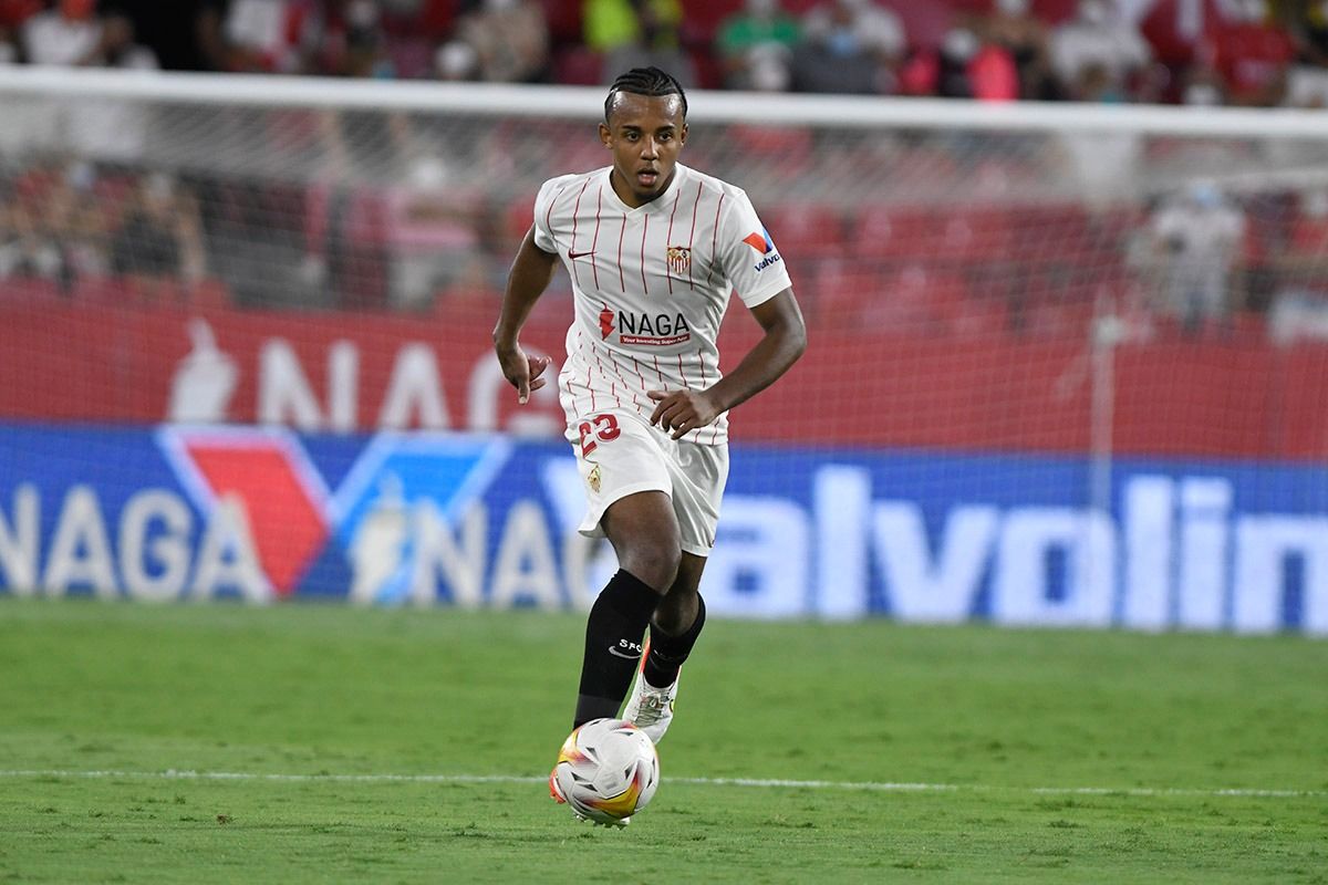 Koundé, con el dorsal 23, en el Sevilla-Rayo Vallecano.