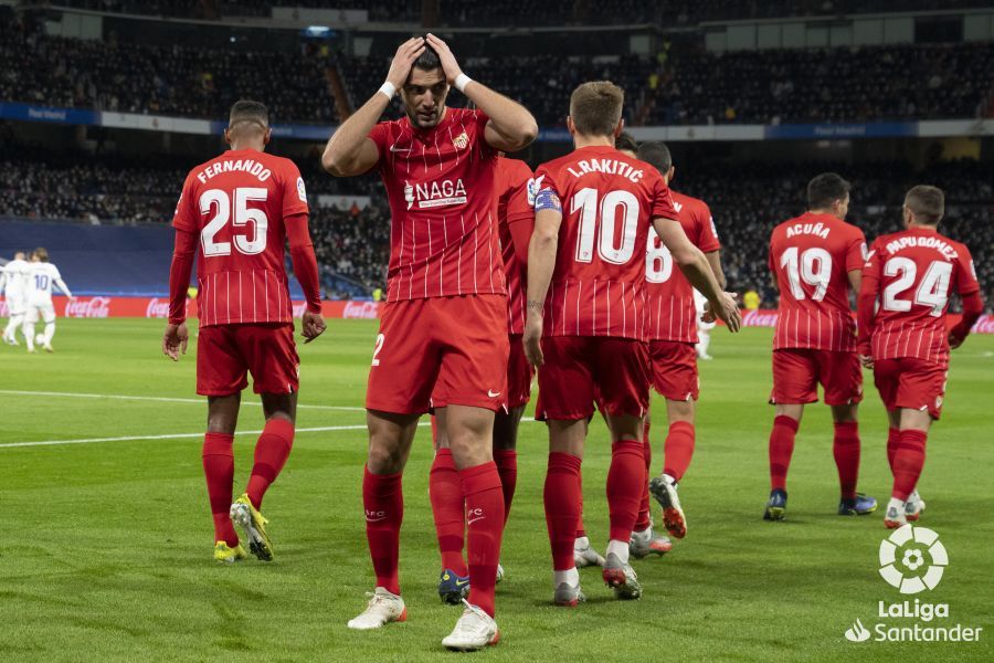  Rafa Mir celebra su gol en el Real Madrid - Sevilla FC