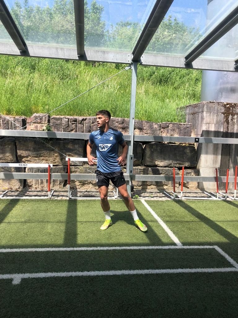  Ángel Puerto entrenando con el Hoffenheim.