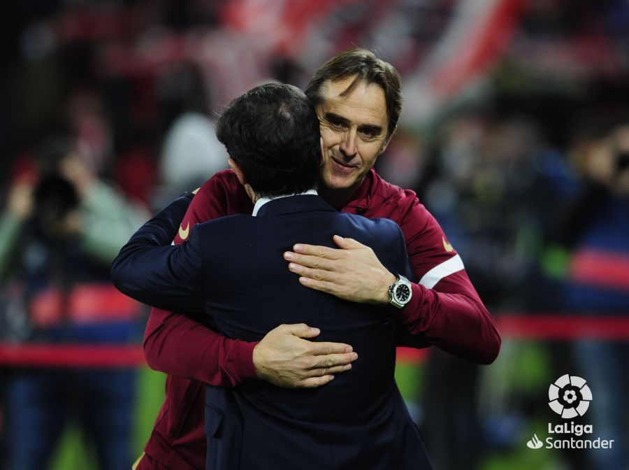  Lopetegui saluda a Marcelino antes del Athletic-Sevilla.