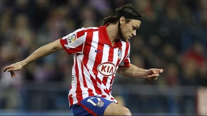 Ujfalusi fue condenado a pagar al Sevilla.