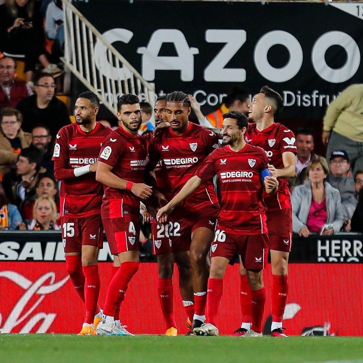  Celebración del gol de Badé.