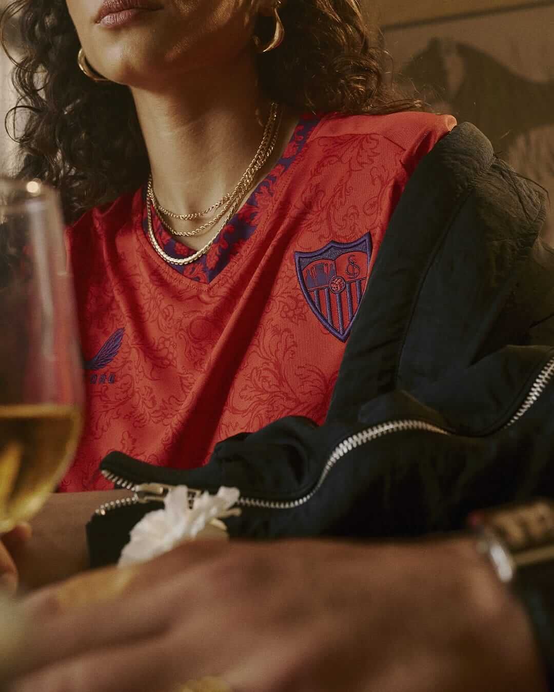  Segunda camiseta del Sevilla FC (foto: SFC).