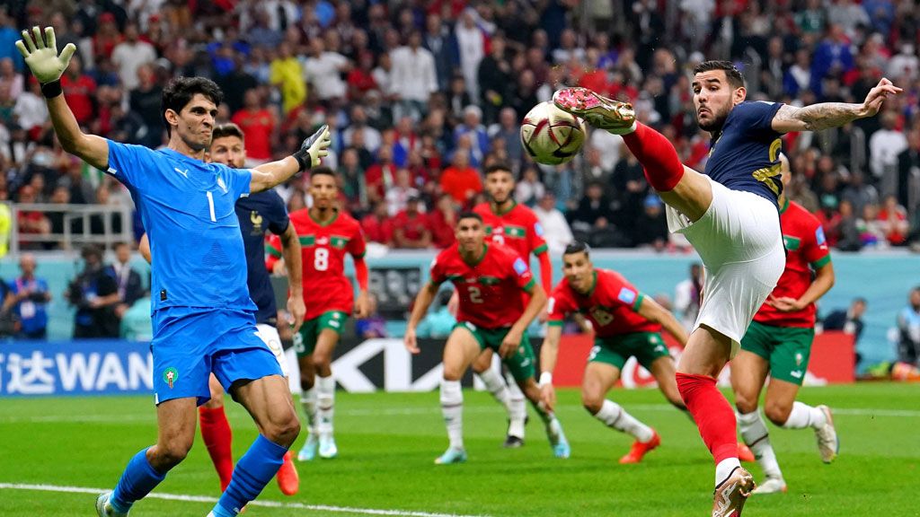 Bono en el gol de Theo Hernández.