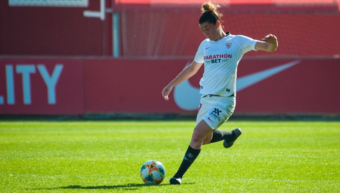 Aldi Cometti, jugando con el Sevilla.