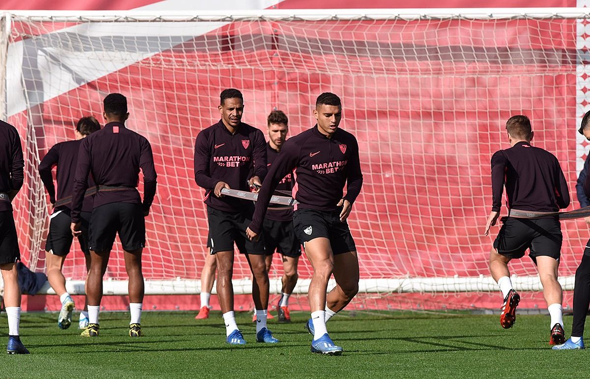 Diego Carlos junto a Fernando en el entrenamiento (foto: Kiko Hurtado).