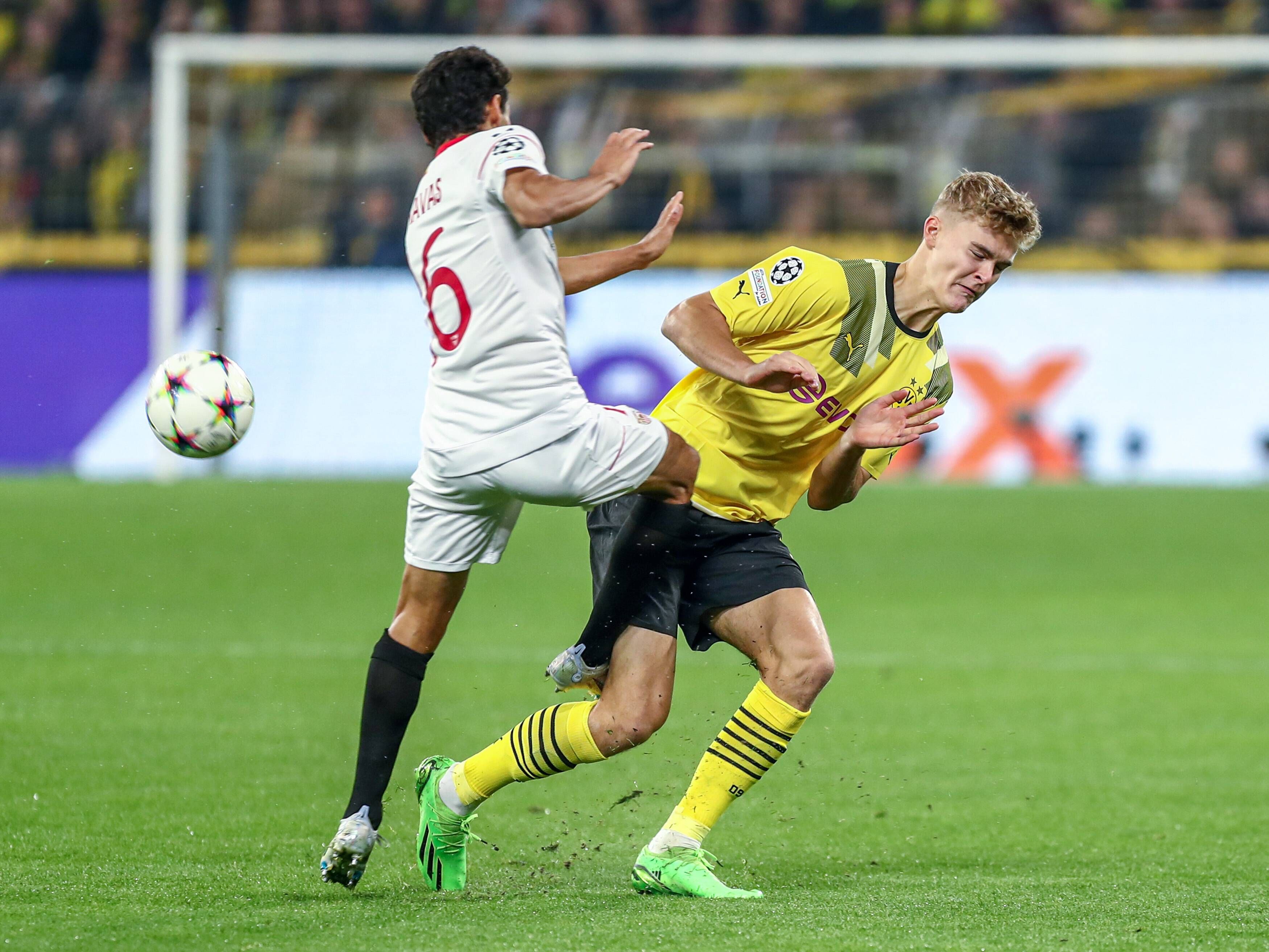  Jesús Navas, en el Dortmund-Sevilla.