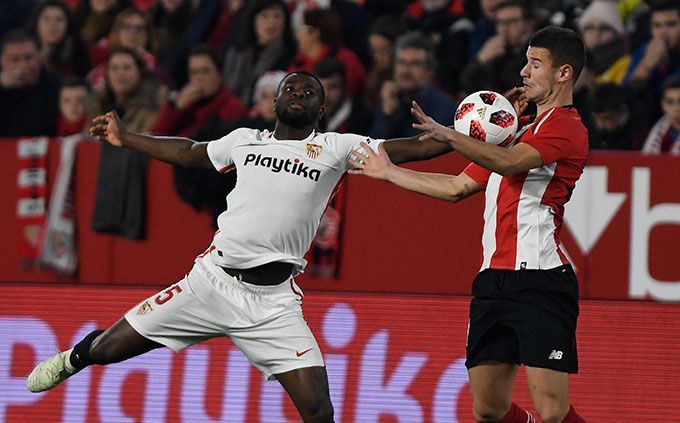  Amadou, exjugador del Sevilla, ante el Athletic.