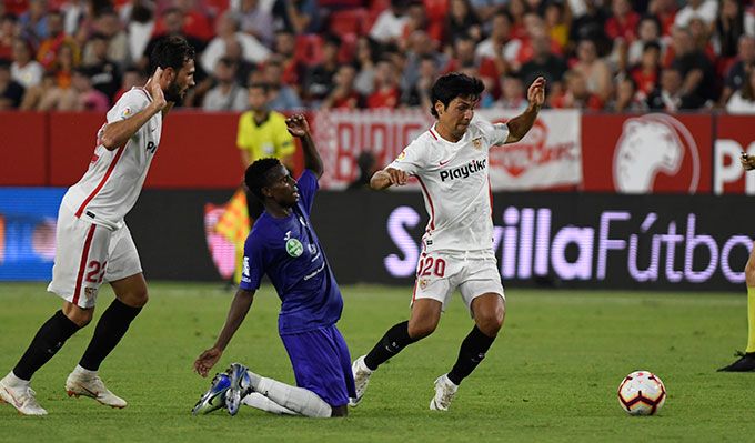  Borja Lasso, ante el Ujpest.