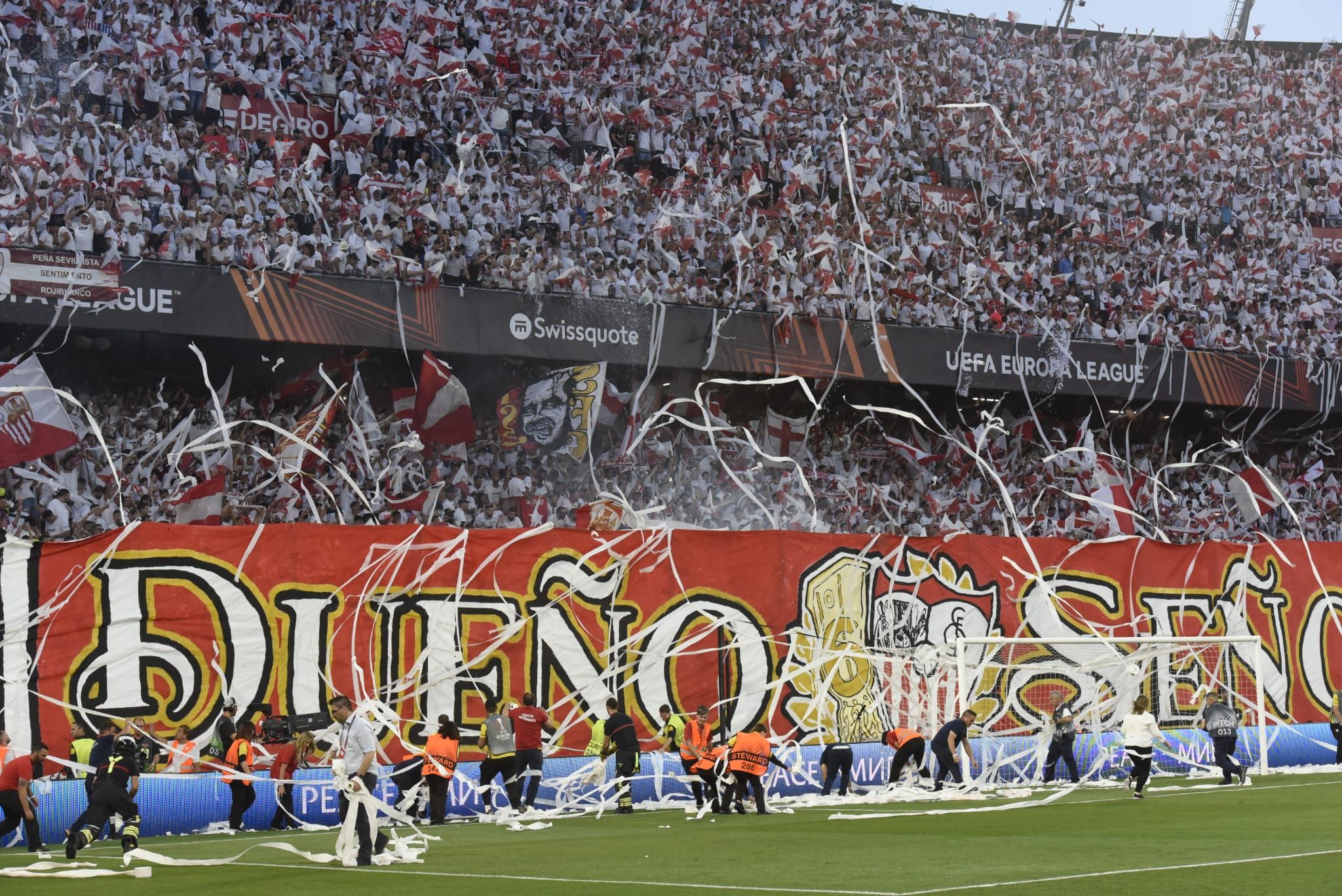 El recibimiento del Sánchez-Pizjuán al Sevilla