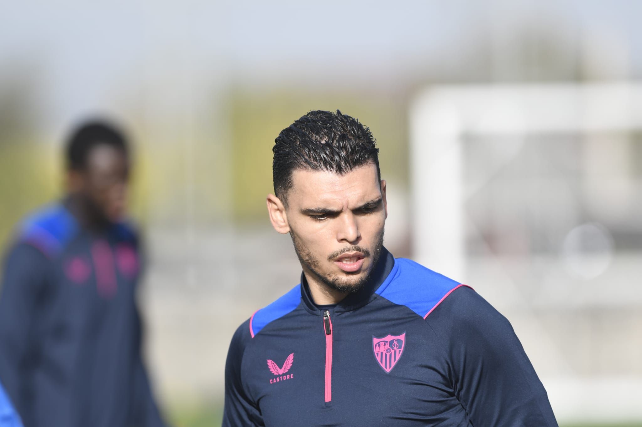  Rekik, en un entrenamiento del Sevilla.