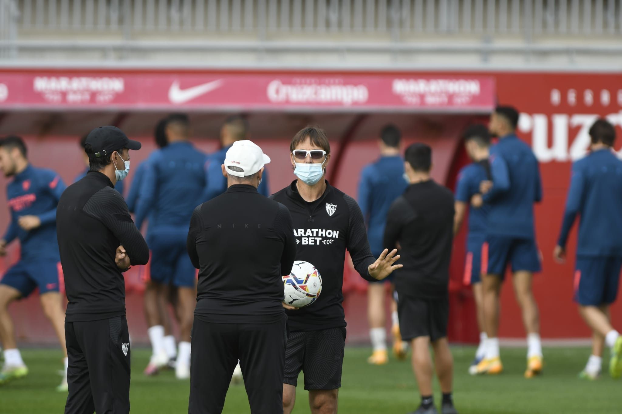 Lopetegui, en el entrenamiento de este viernes.