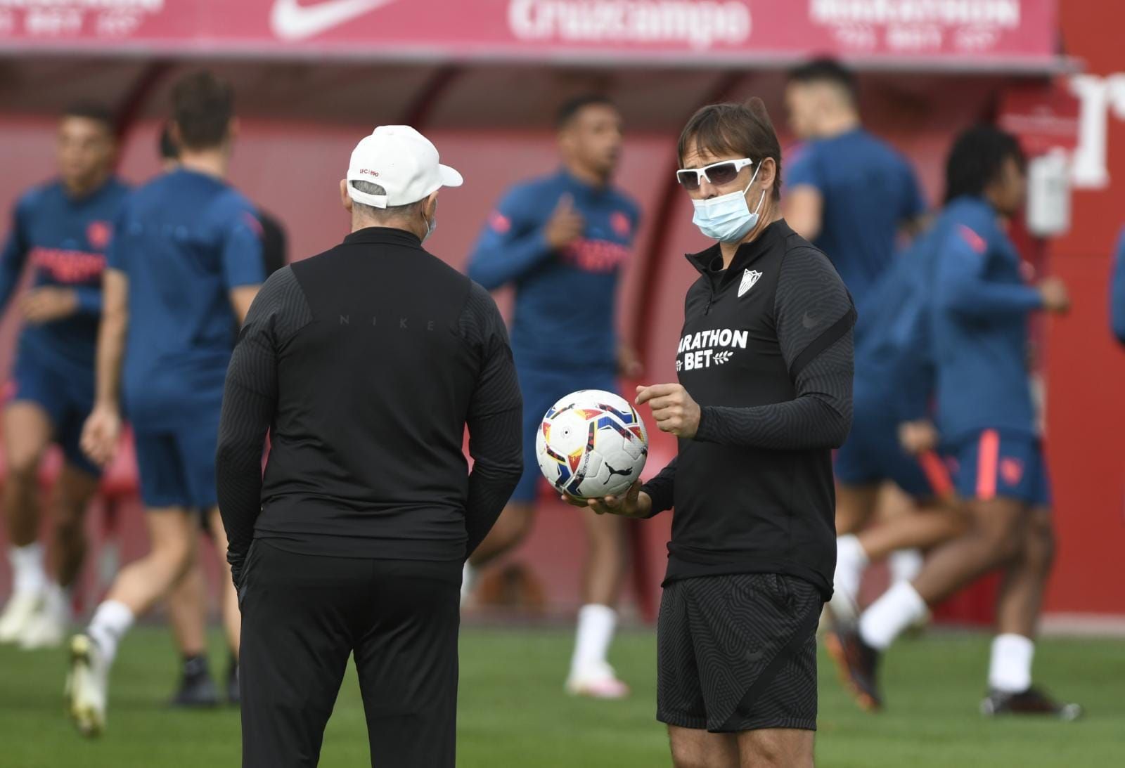  Julen Lopetegui, entrenador del Sevilla FC, en un entrenamiento.