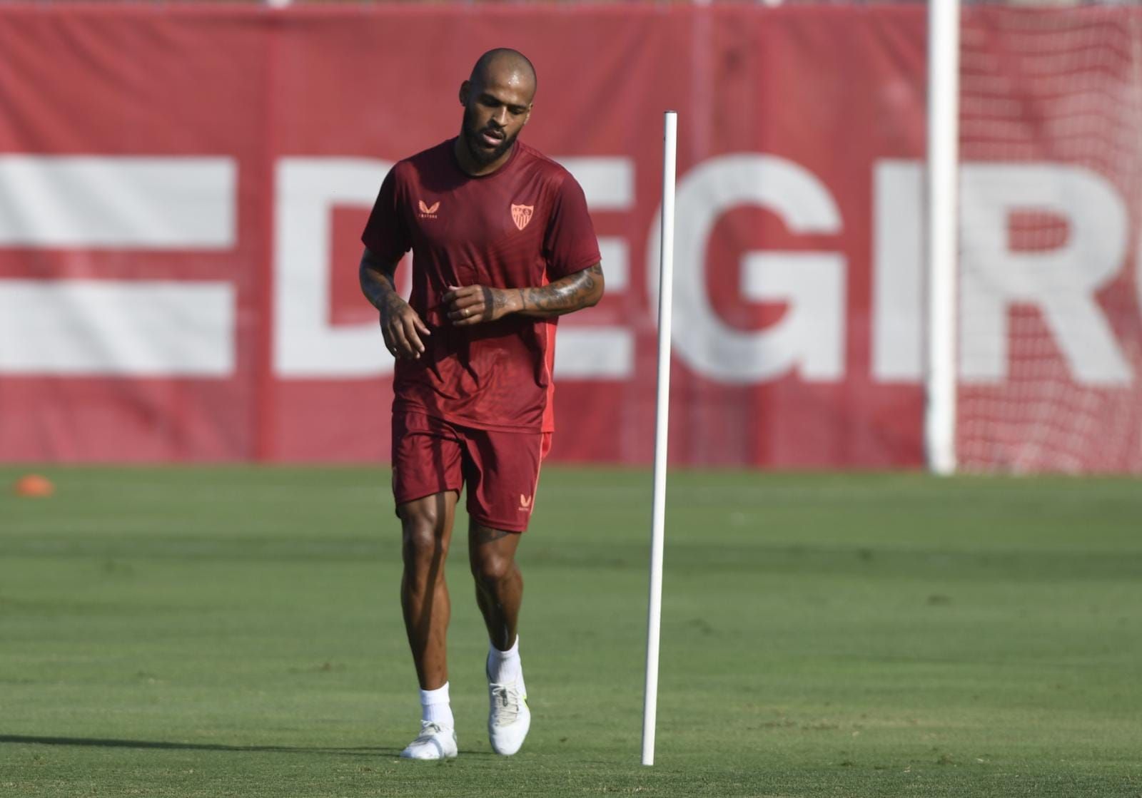 Marcao, en un entrenamiento del Sevilla FC .