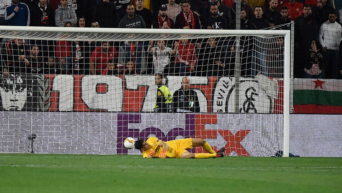 Error de Bono ante el Cluj.