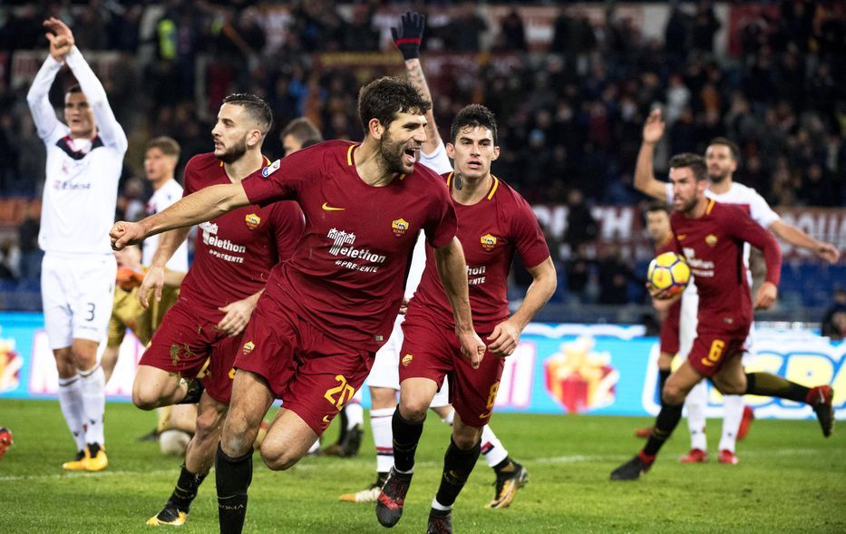  Fazio celebra un gol con la Roma.