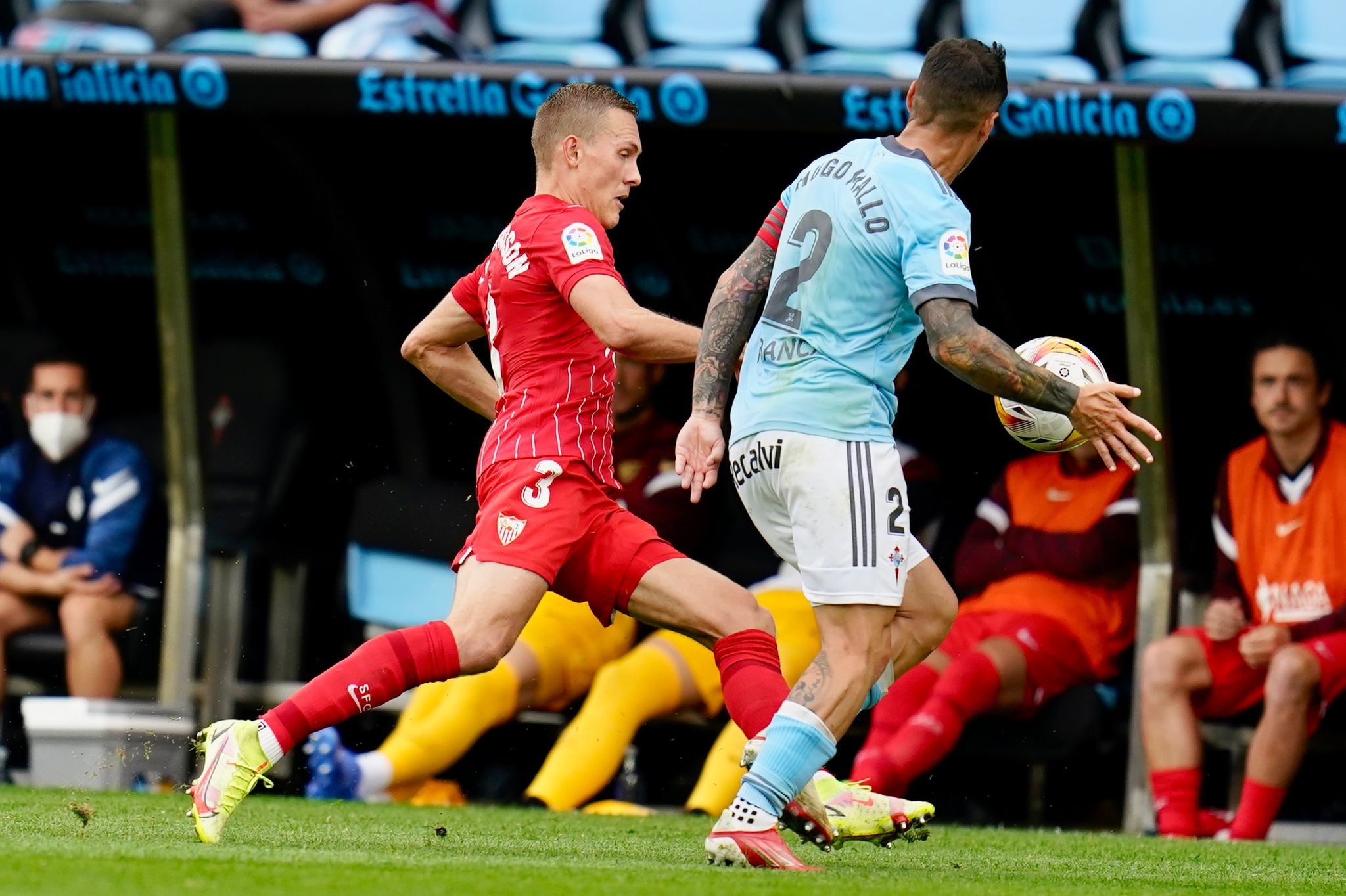 Augustinsson, en su debut con el Sevilla.