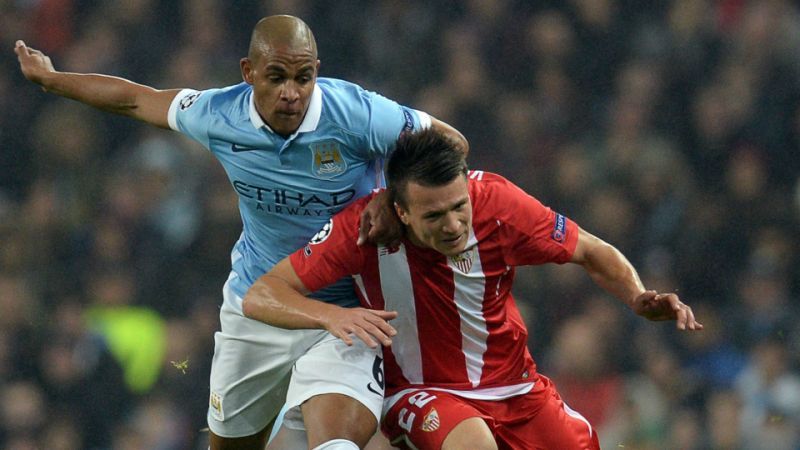 Fernando, jugando ante el Sevilla en la Champions.