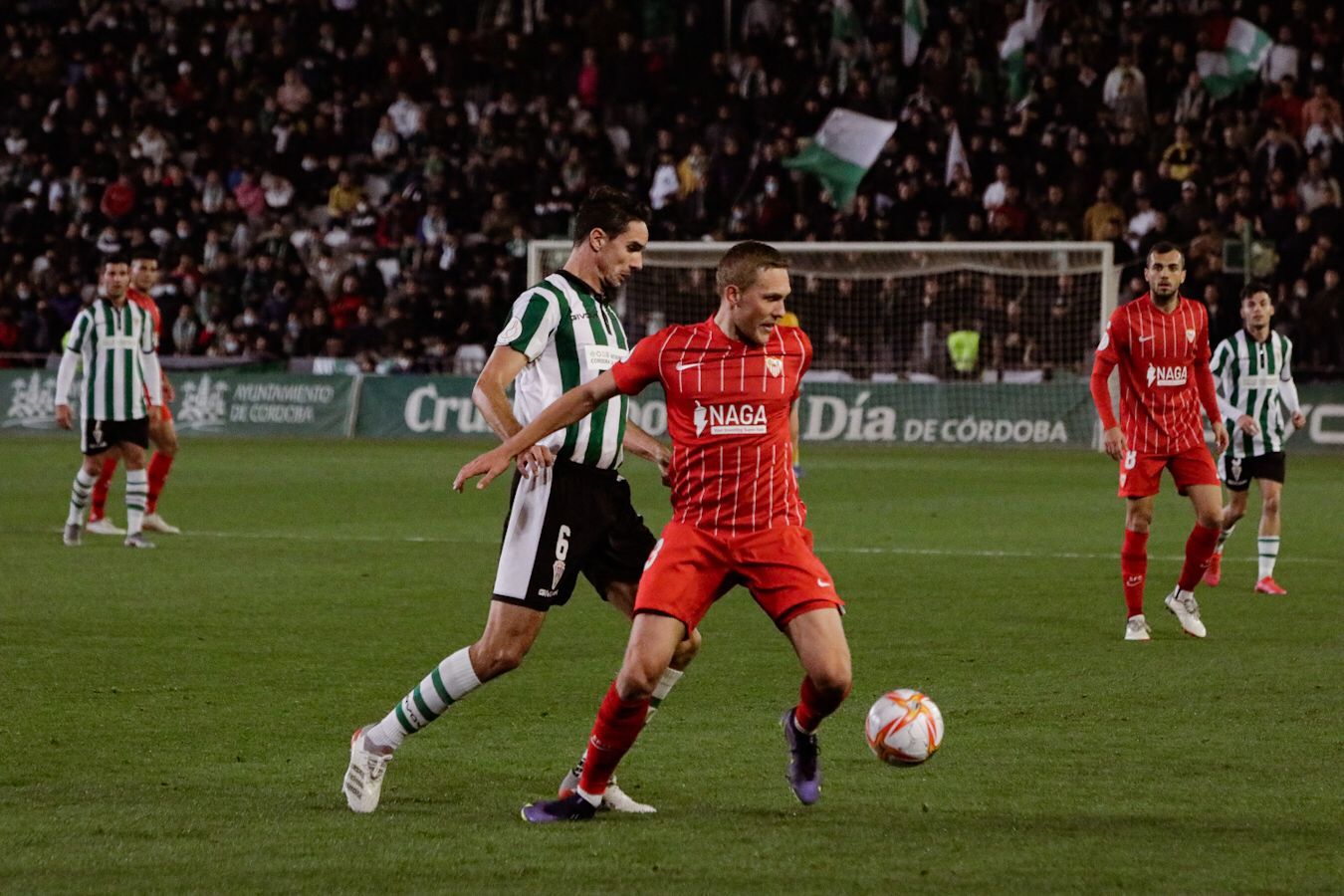  Ludwig Augustinsson con el Sevilla (foto: SFC).