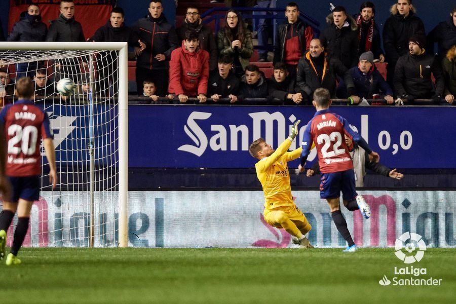 Gol del delantero Chimy Ávila ante el Sevilla (Vía LaLiga).