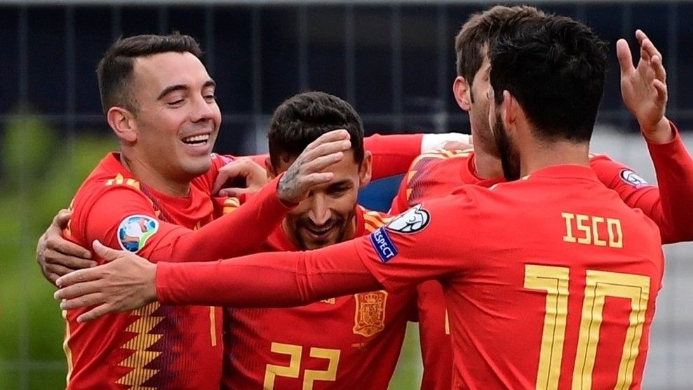  Jesús Navas celebra su gol a las Islas Feroe.