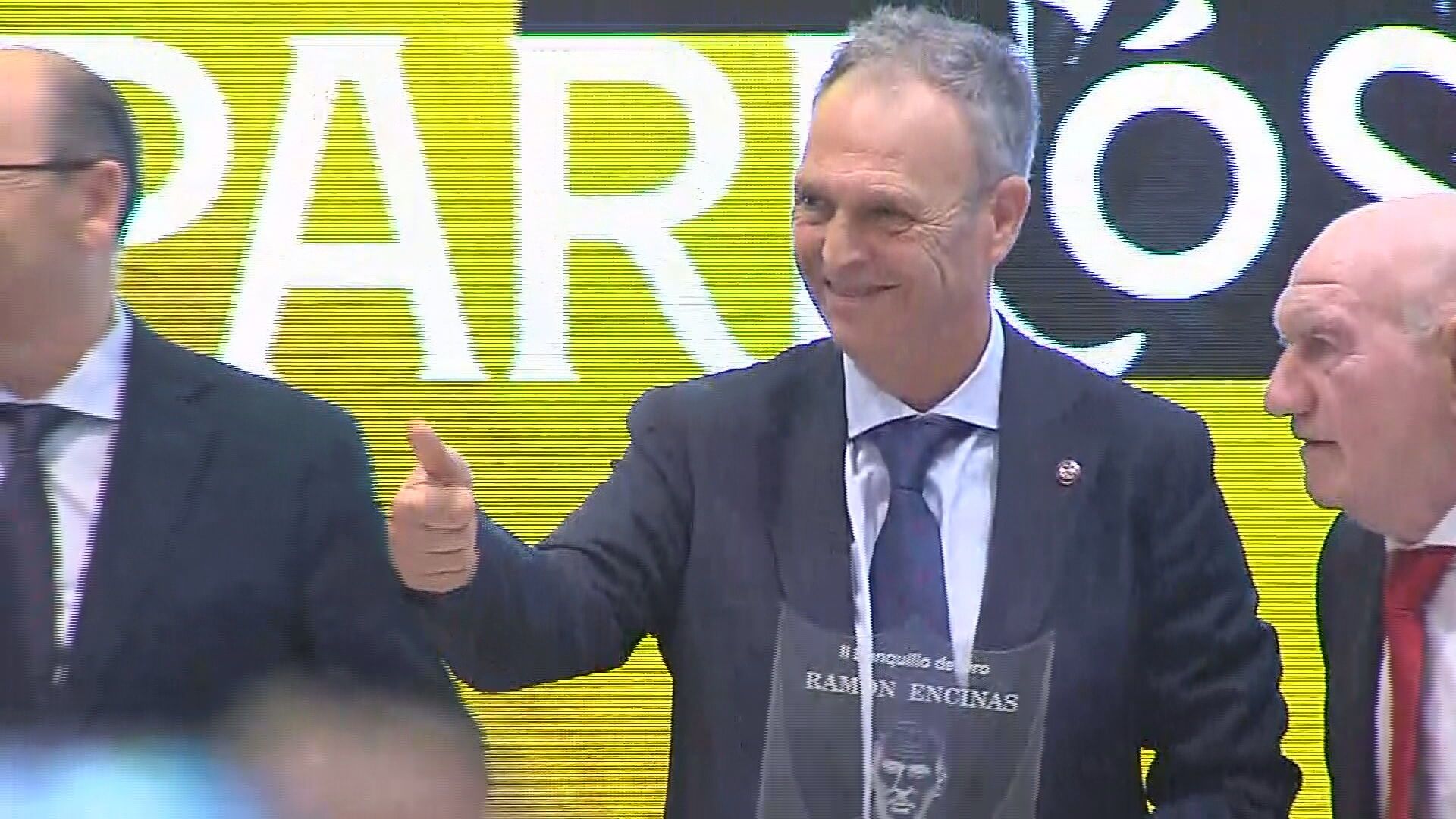 Joaquín Caparrós recibe el premio Banquillo de Oro 'Ramón Encinas'