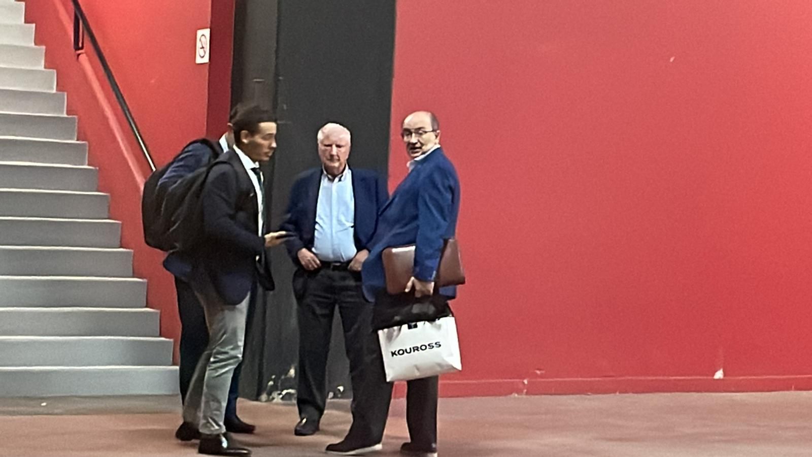  José Castro, Del Nido y Gabriel Ramos, en el Sánchez-Pizjuán