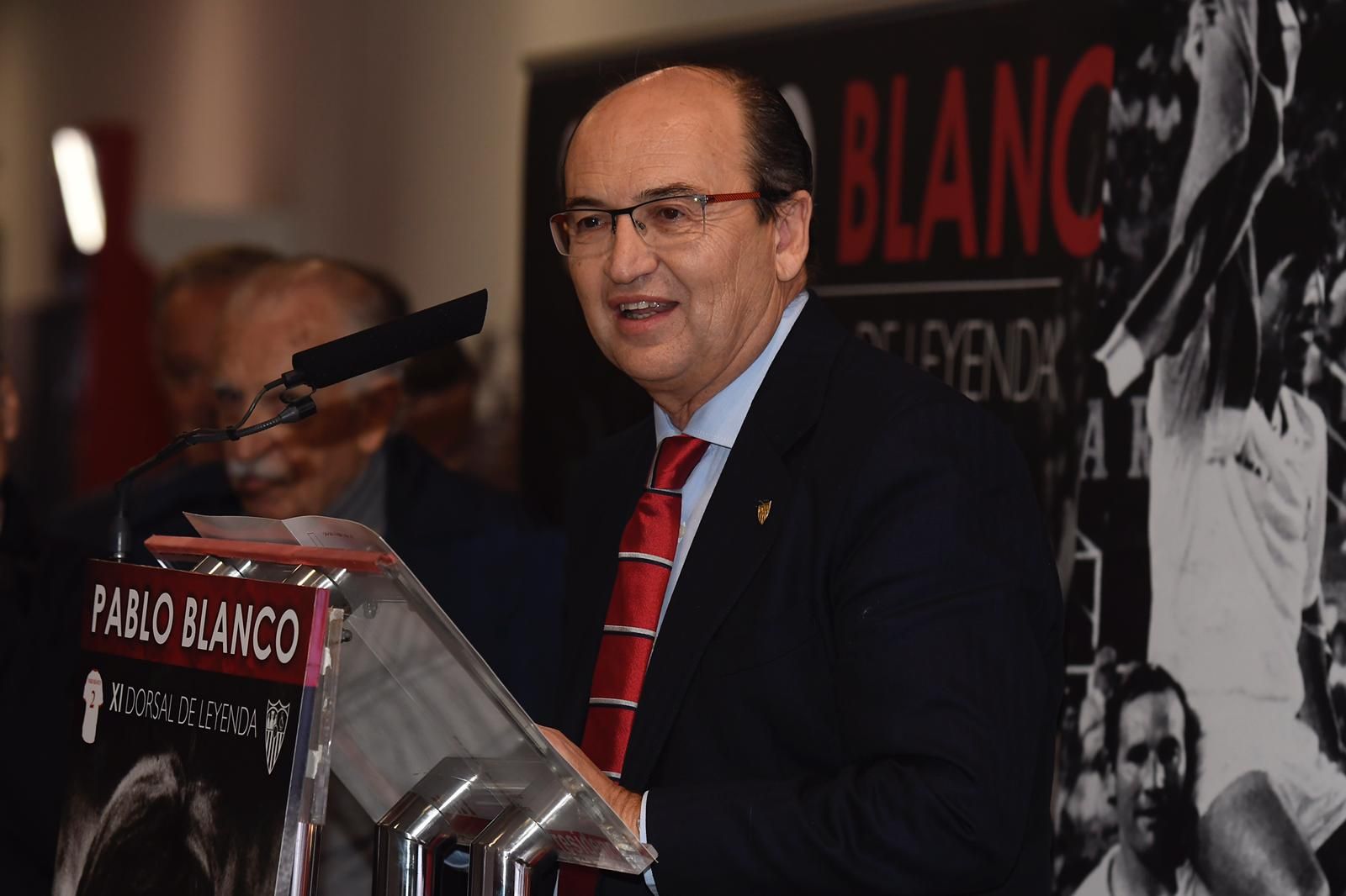  José Castro, en el Dorsal de Leyenda a Pablo Blanco .