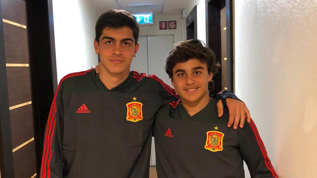  Juanlu y Carlos Álvarez en una concentración con la Sub 17.