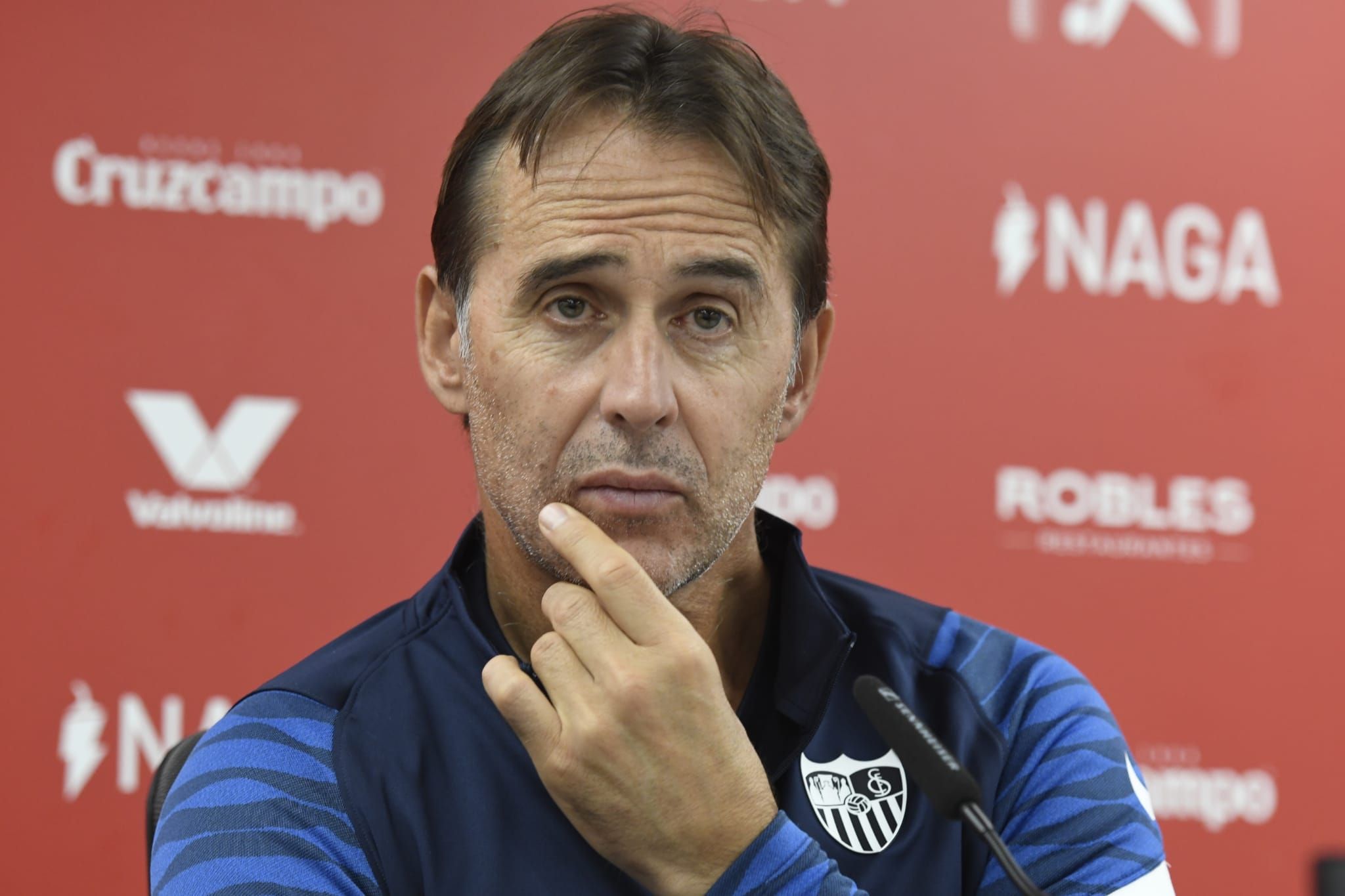 Julen Lopetegui en rueda de prensa