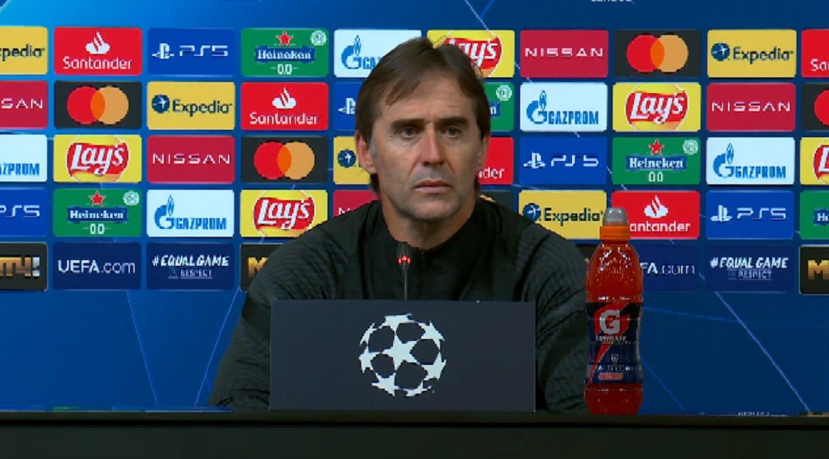  Lopetegui, en la rueda de prensa de Krasnodar.