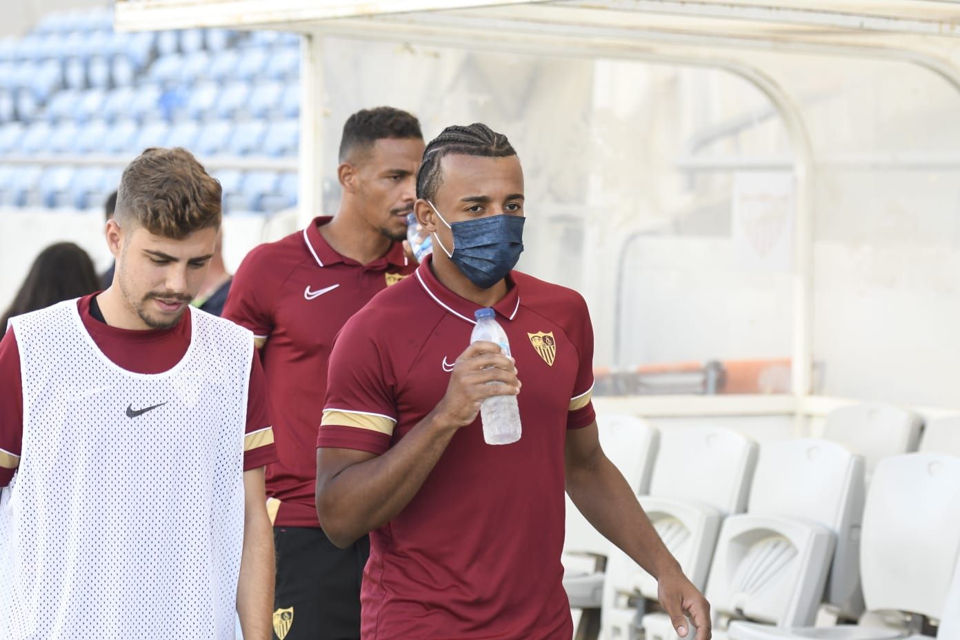 Koundé, en Faro, con el Sevilla.