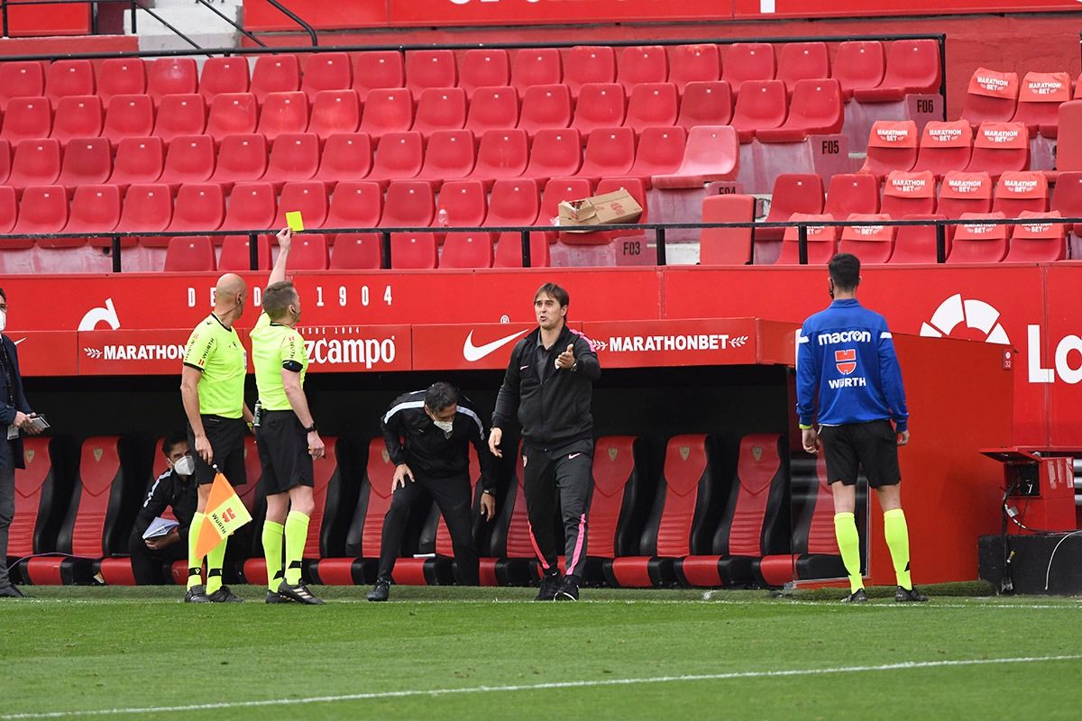  Lopetegui, ante el Barcelona.