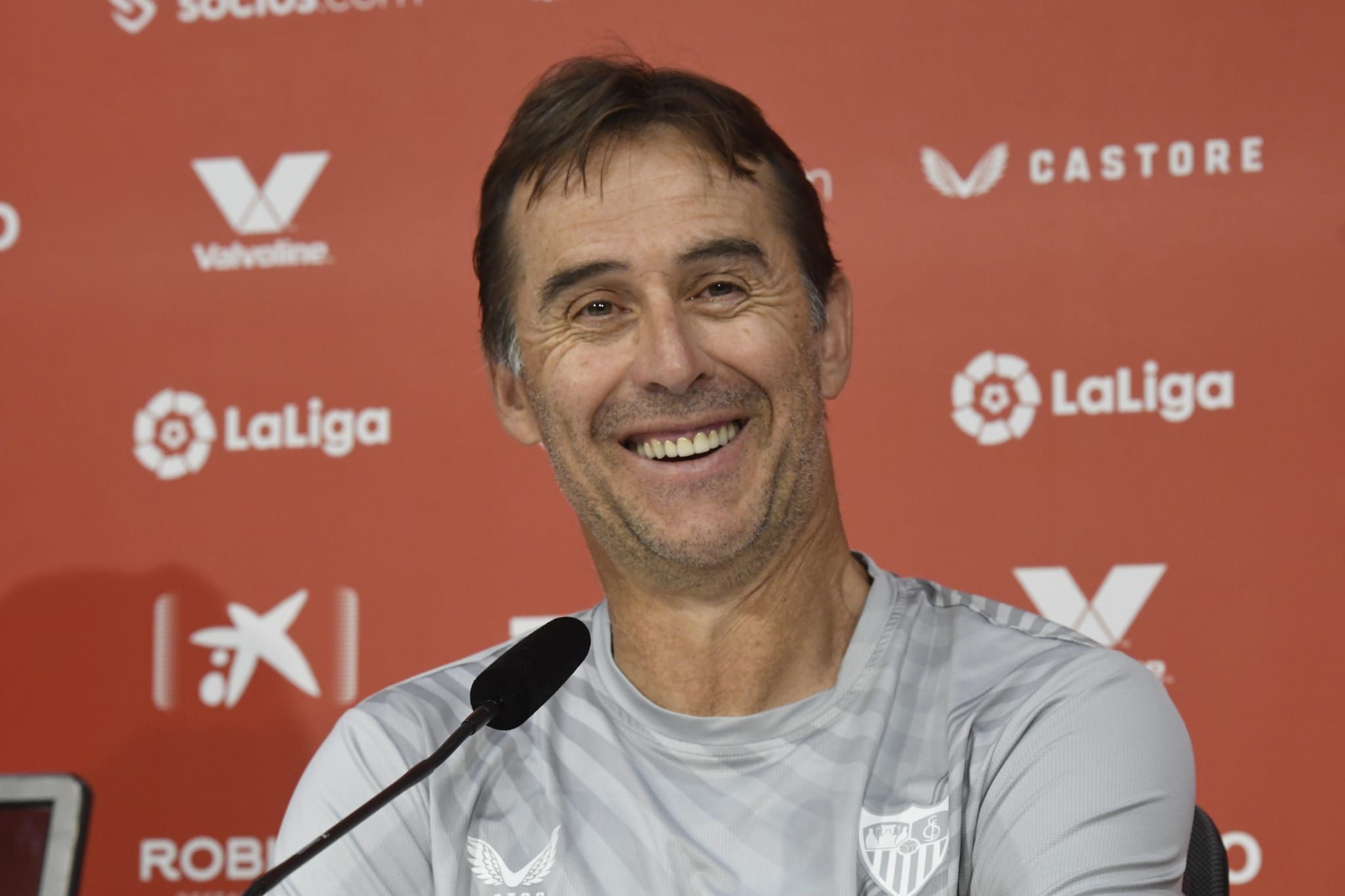 Lopetegui, entrenador del Sevilla, en la rueda de prensa previa al partido ante el Villarreal.