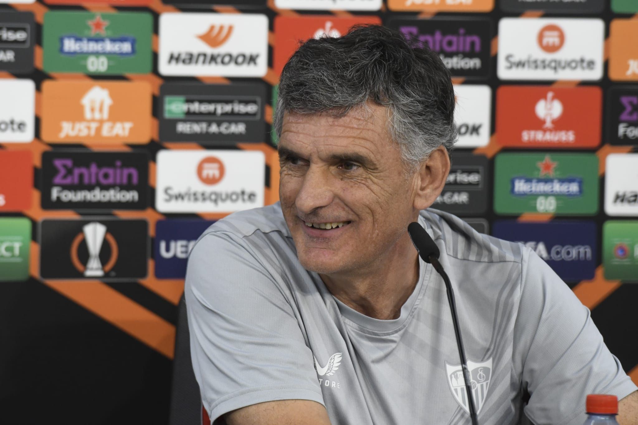  Mendilibar, en el Open Media Day de la UEFA.