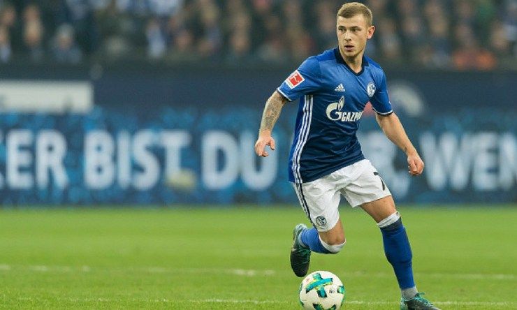  Max Meyer en las filas del Schalke 04.