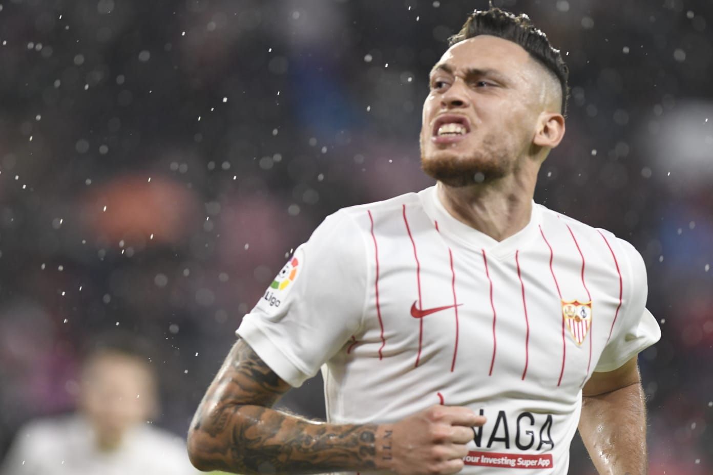  Ocampos celebra su gol ante el Alavés.