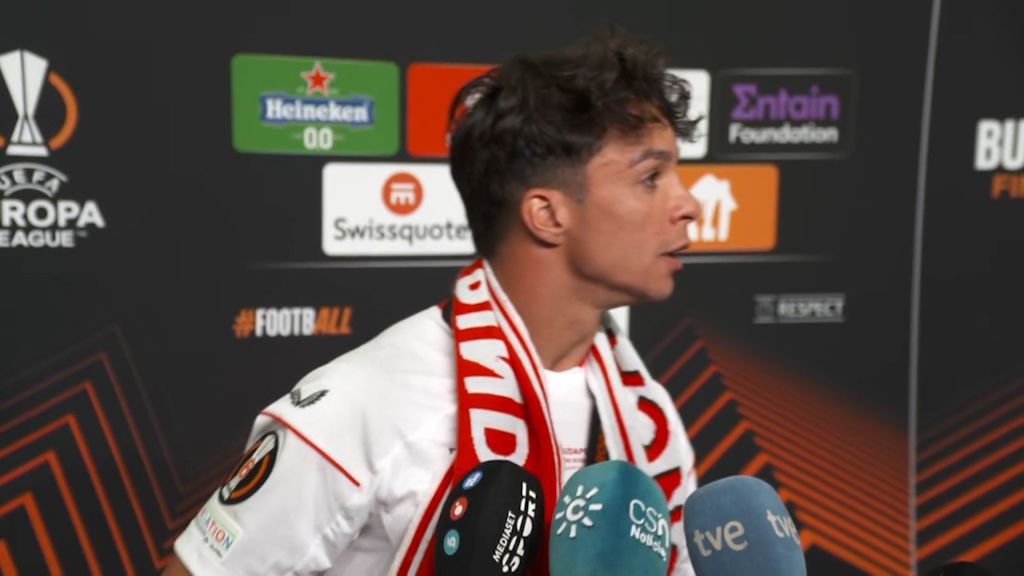  Óliver Torres, tras ganar la Europa League.