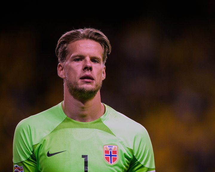  Örjan Nyland, portero de Noruega.