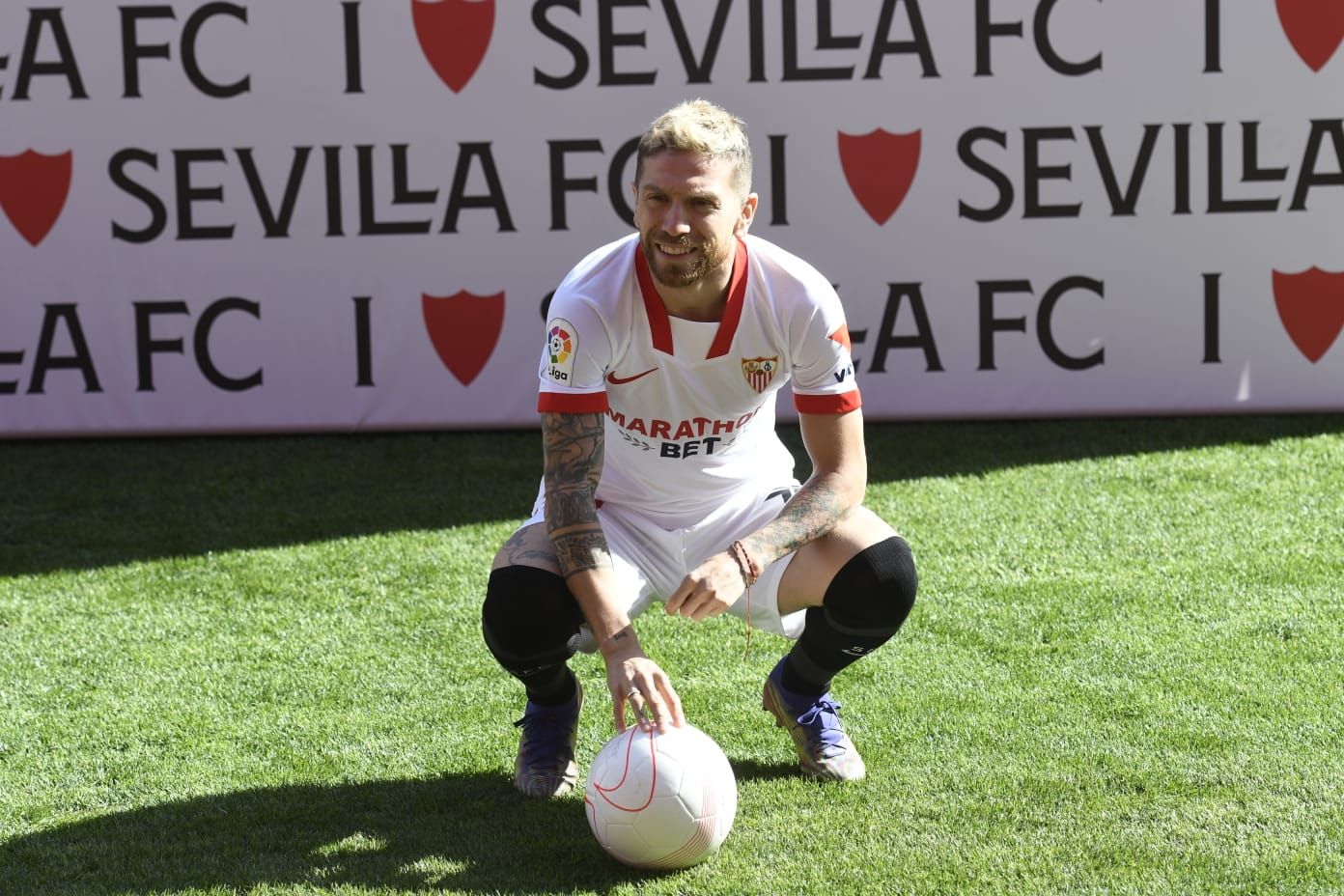  Papu Gómez, en su presentación como jugador del Sevilla.