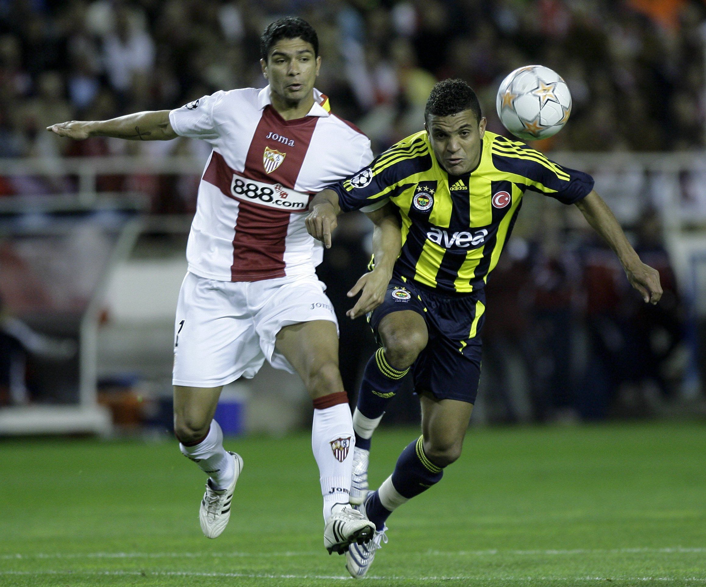 Imagen del Sevilla-Fenerbahçe de la Champions de 2008.