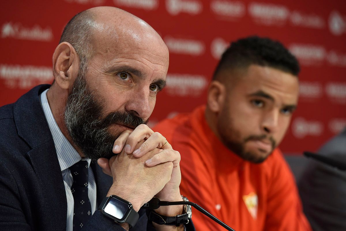  Monchi, en la presentación de En-Nesyri.