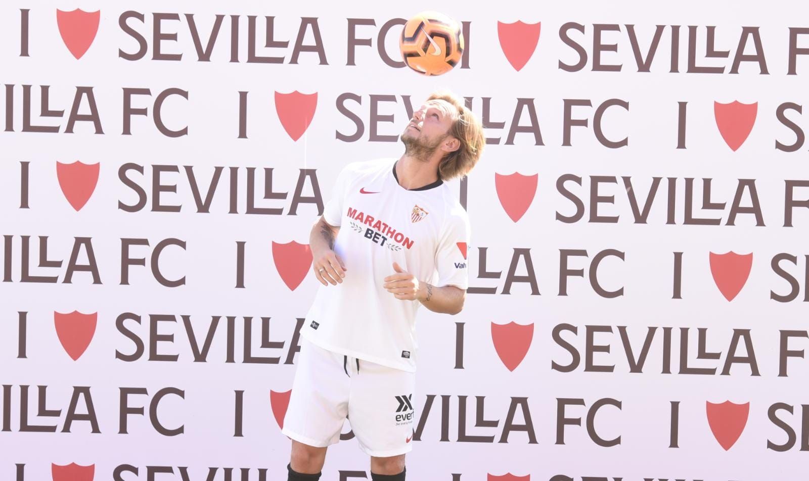  Rakitic, en su presentación.