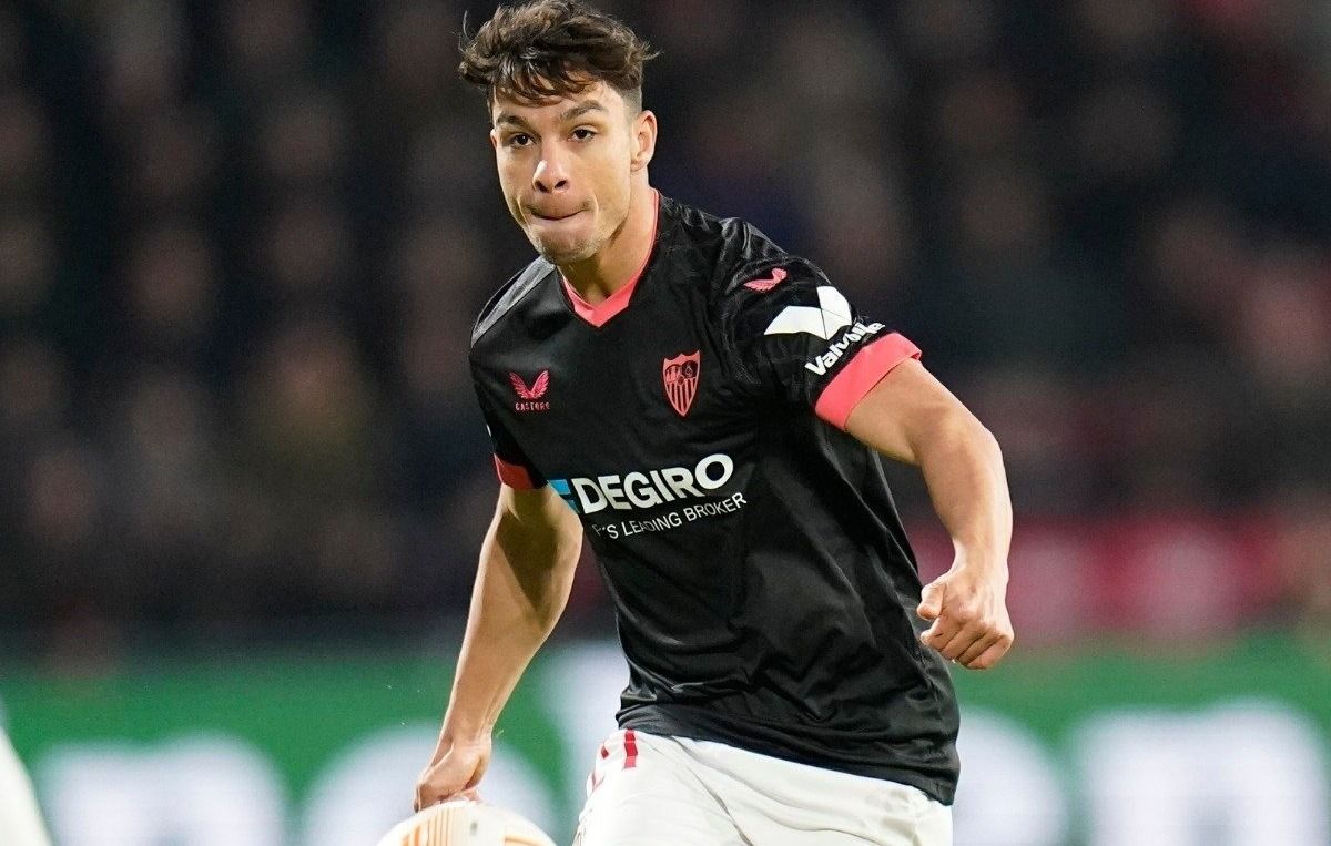  Óliver Torres, en el partido de Eindhoven.